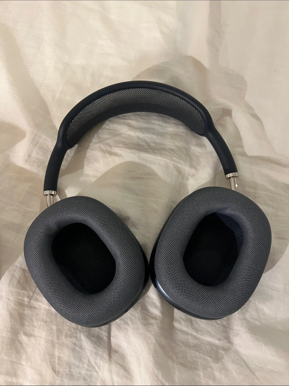 AirPods Max Apple